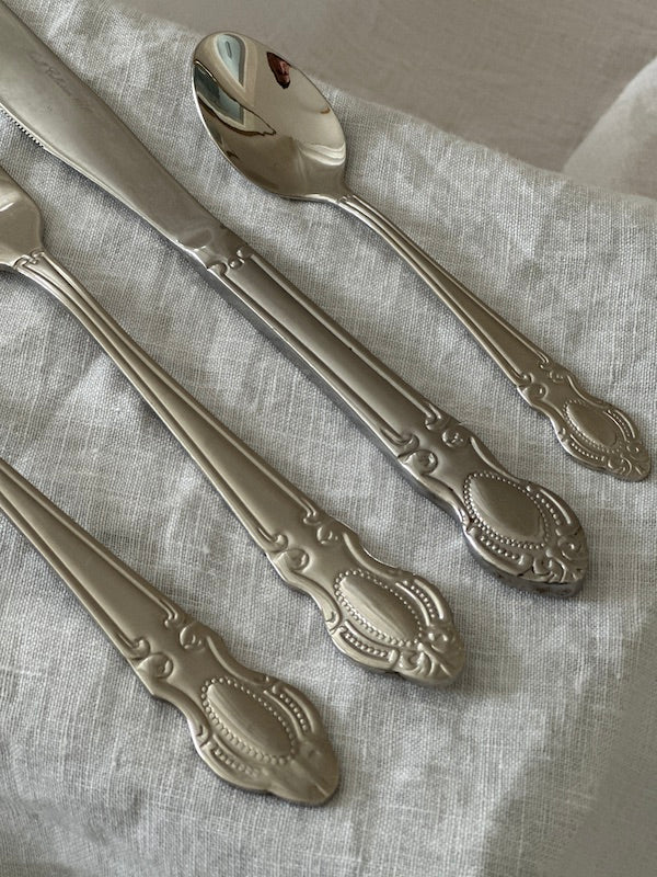 Colmar 24-Piece Cutlery Set – Stainless Steel 18/10