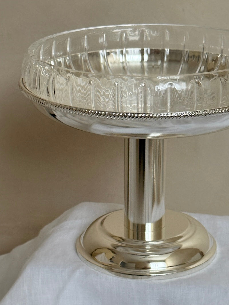 Medium Umbria Silver-Plated Stand Serving Bowl with Glass Bowl