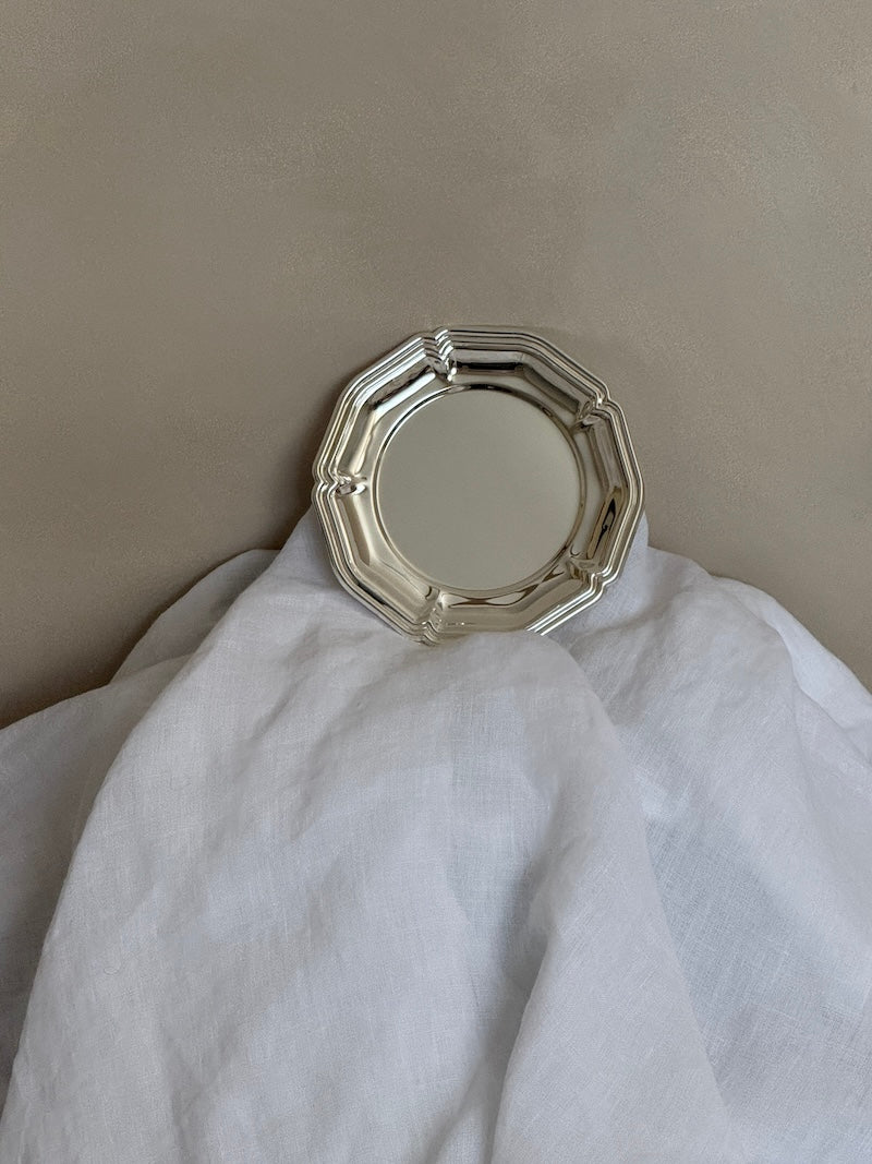 Alès Silver-Plated Serving Dish with Delicate Embellishment