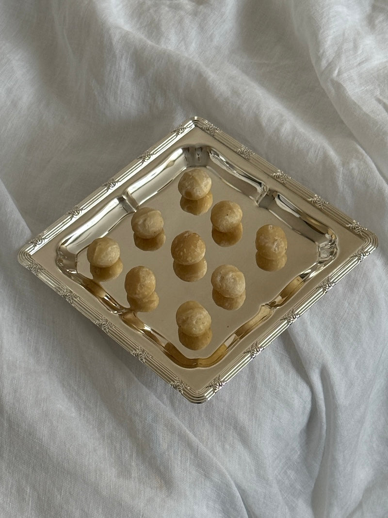Château Small Square Silver-Plated Tray with Delicate Embellishments