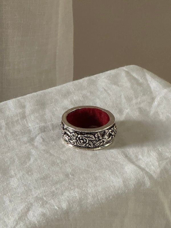 Amboise Silver-Plated Wine Bottle Ring with Red Velvet