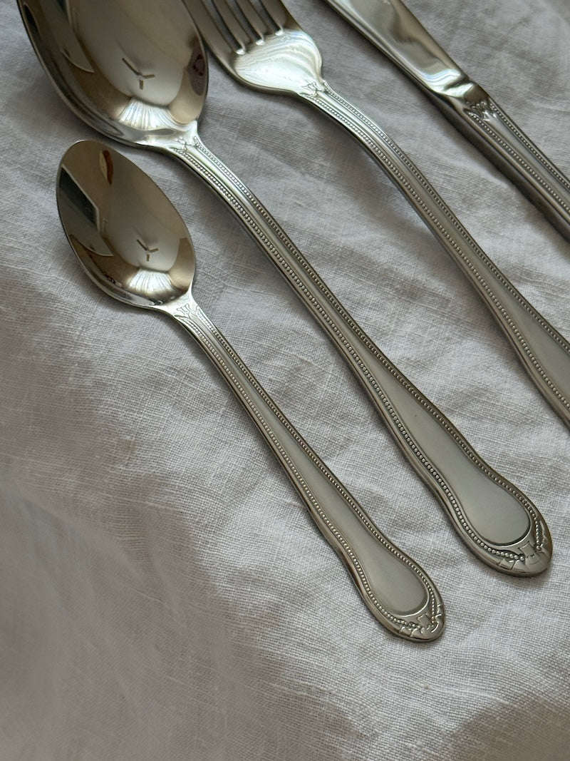 Bordeaux 24-Piece Cutlery Set – Stainless Steel 18/10