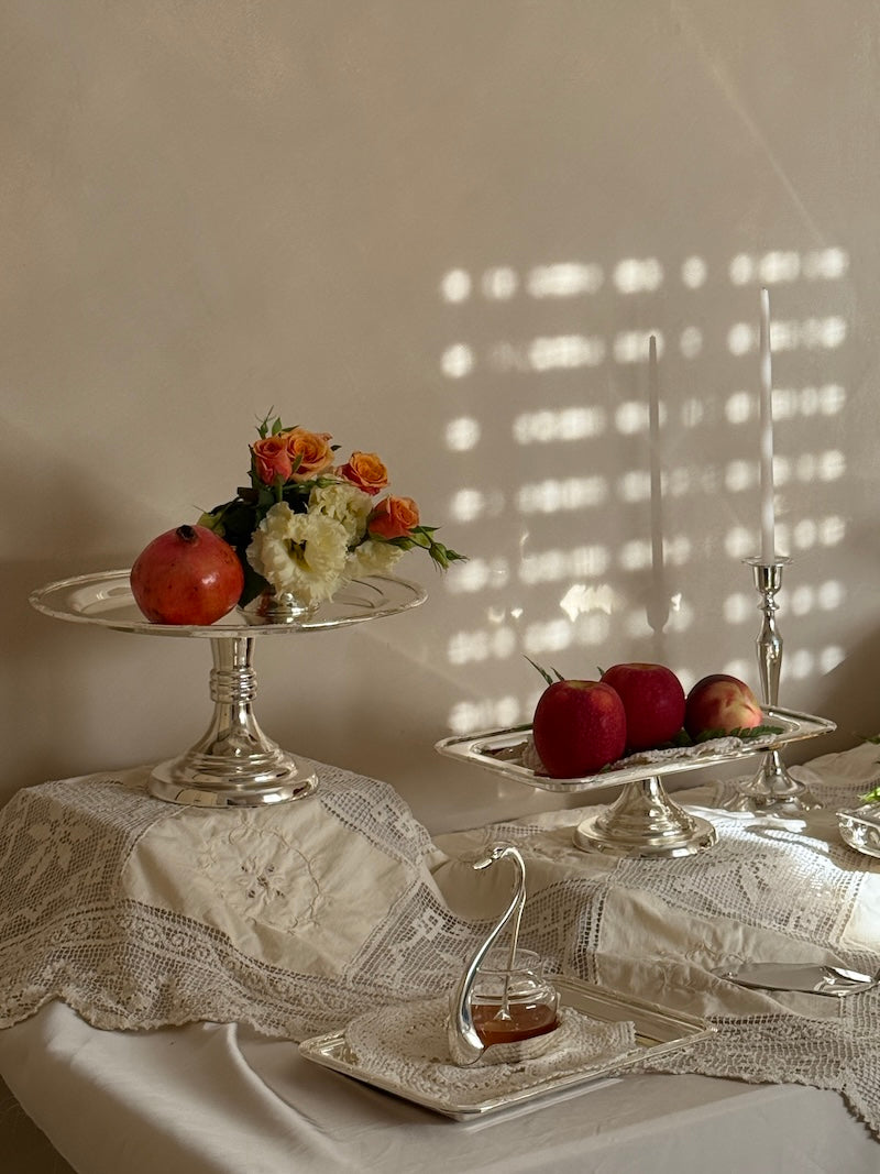 Round Château Silver-Plated Stand Tray